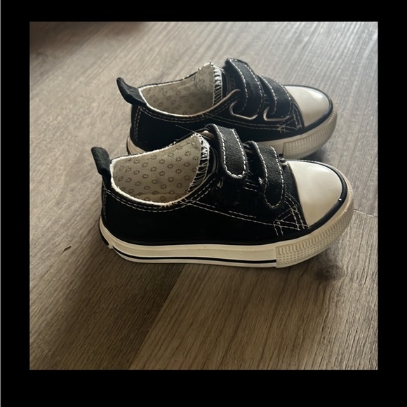 WeeStep toddler shoes, EUC - Picture 4 of 5